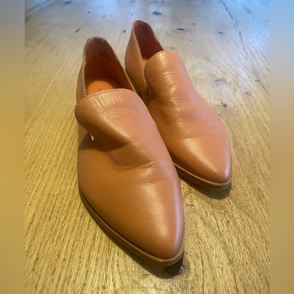 Treasure and Bond Salmon Leather Loafers Women’s 8 Preloved‎